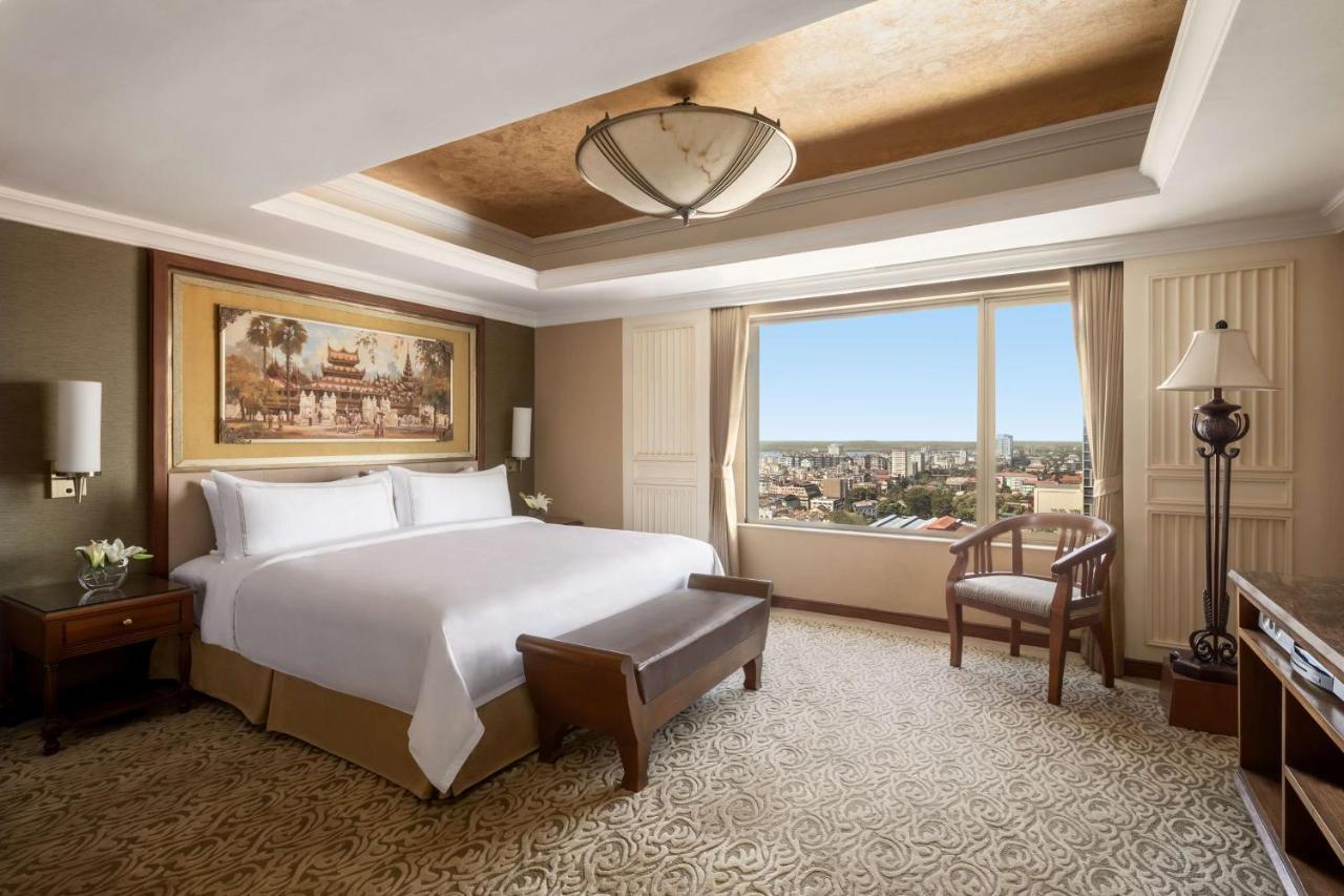 Sule Shangri-La Yangón Exterior foto
